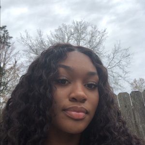 Meet your Posher, Anyia